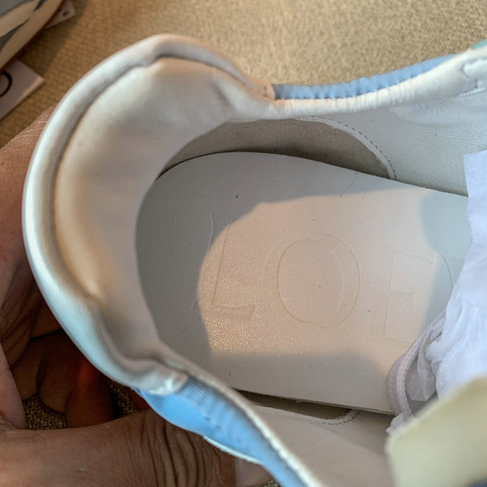 Loewe Sneakers LES04103