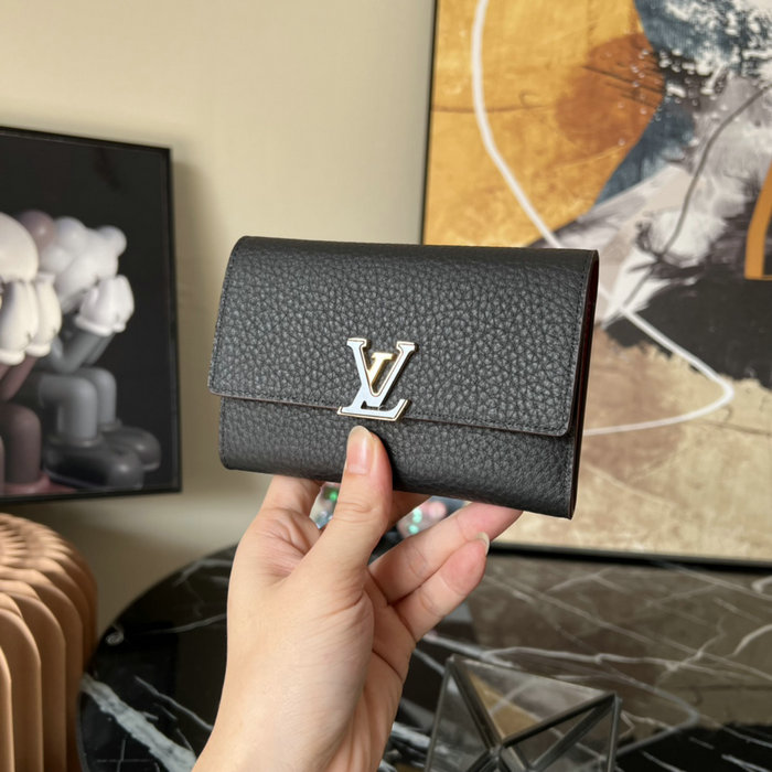 Louis Vuitton Capucines Compact Wallet M62157