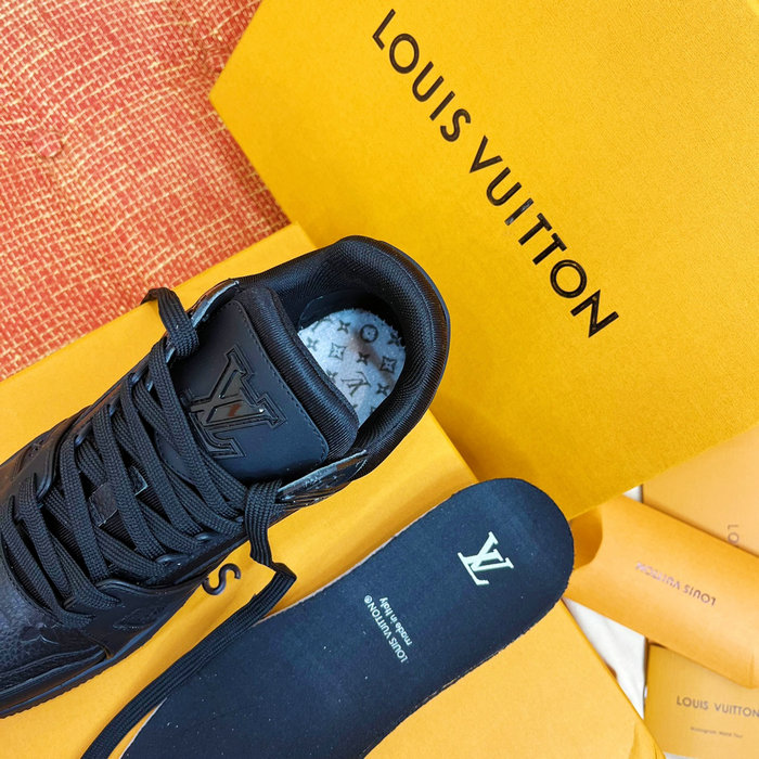 Louis Vuitton Sneakers LS04073
