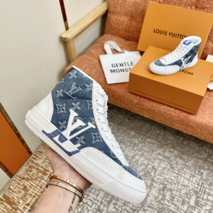 Louis Vuitton Sneakers LS04104