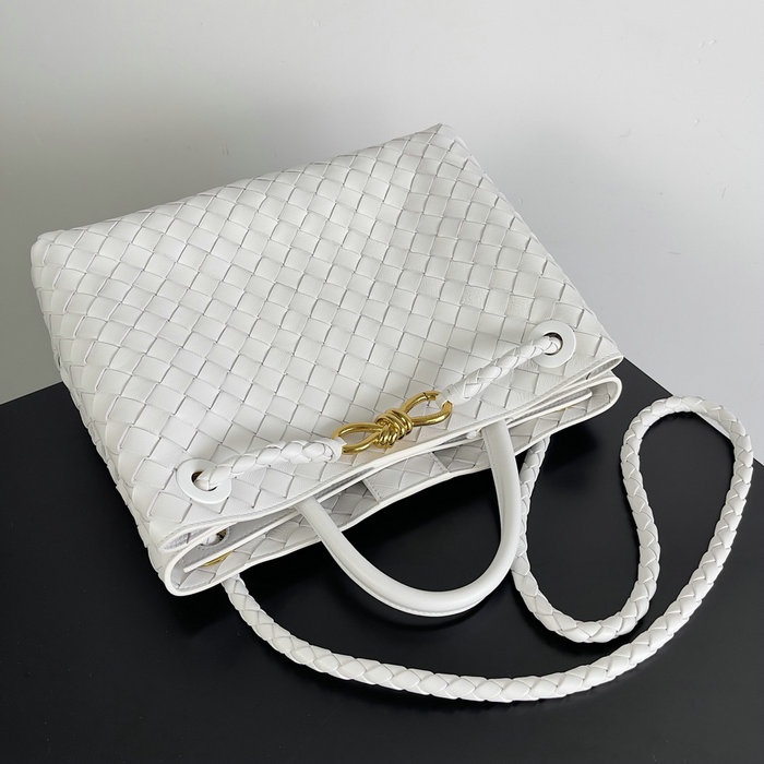 Bottega Veneta Medium Andiamo Tote Bag White B743572