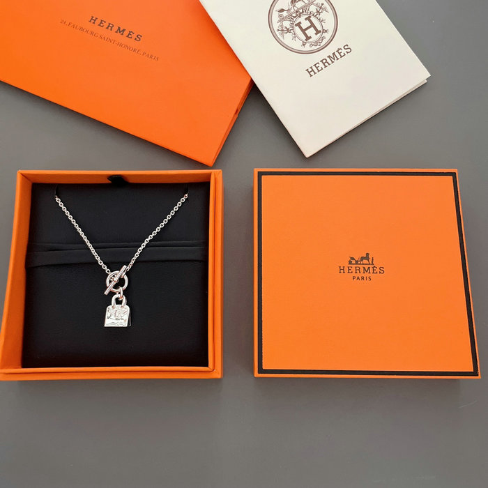 Hermes Necklace HN04171