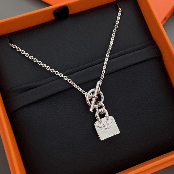 Hermes Necklace HN04171