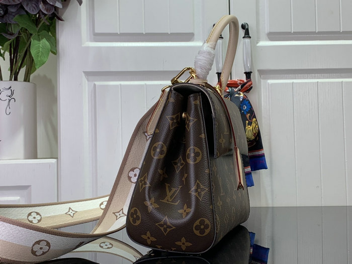 Louis Vuitton Cluny BB M42735