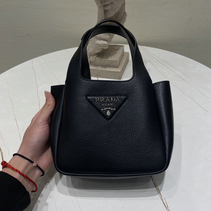 Prada Leather handbag Black 1BA349