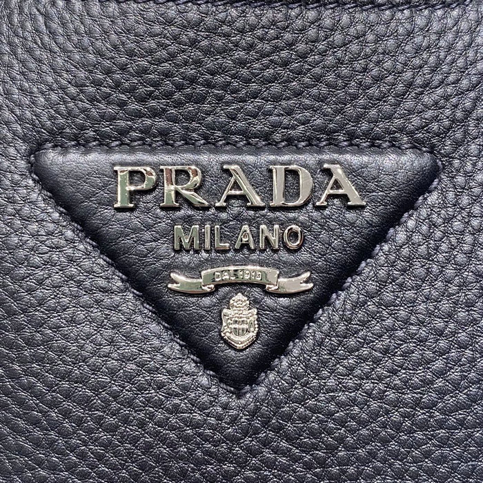 Prada Leather handbag Black 1BA349