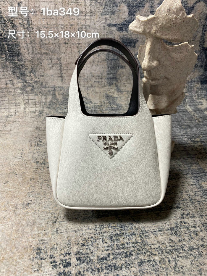 Prada Leather handbag White1BA349