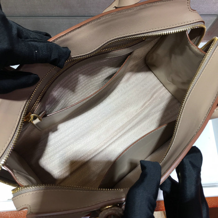 Prada Saffiano leather Tote Bag Beige lBA046