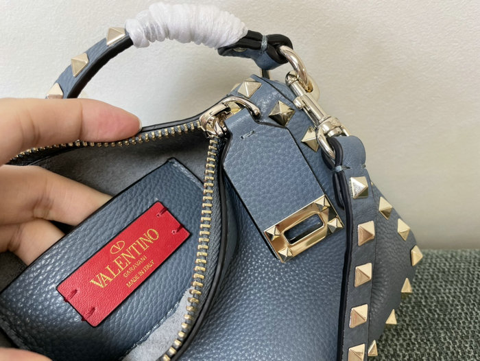 Valentino Garavani Rockstud Leather Shoulder Bag Blue V5500