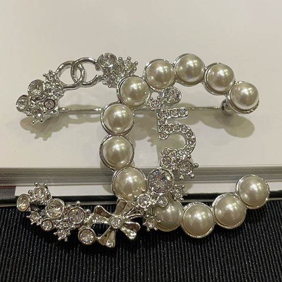 Chanel Brooch CR15