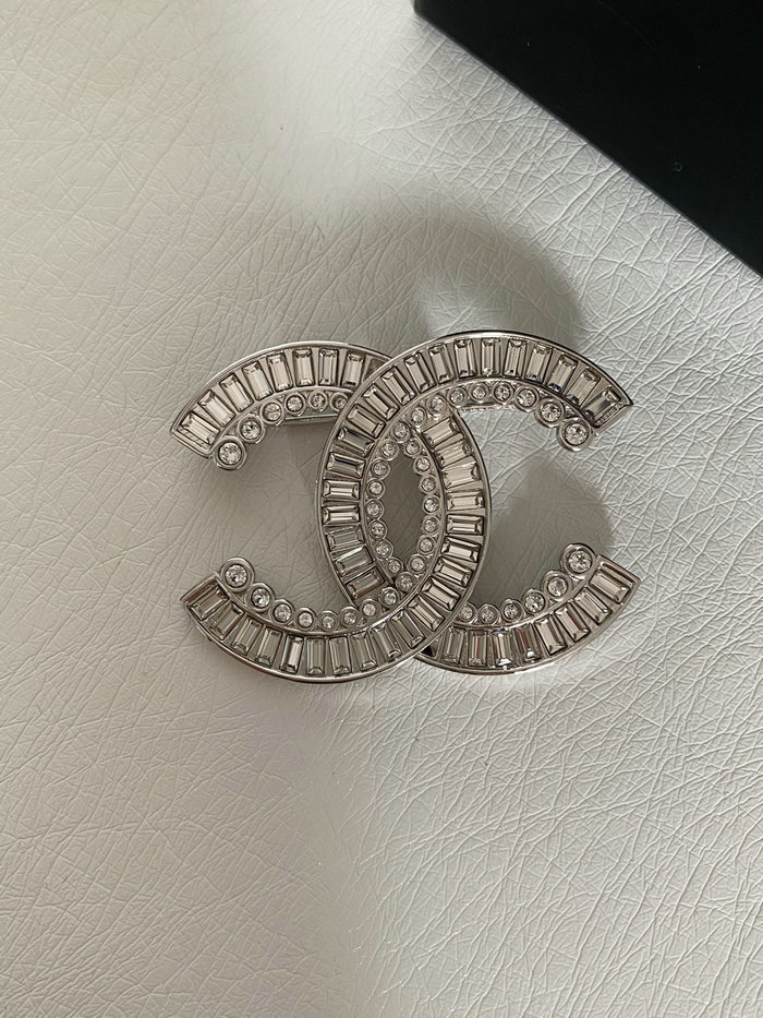 Chanel Brooch CR17