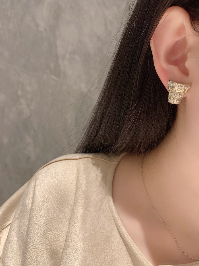 Chanel Earrings CE05052