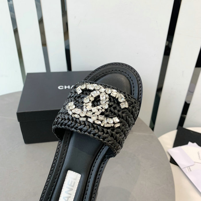 Chanel Slides SDC043002