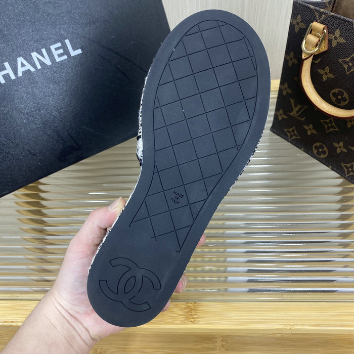 Chanel Slides SNC042701