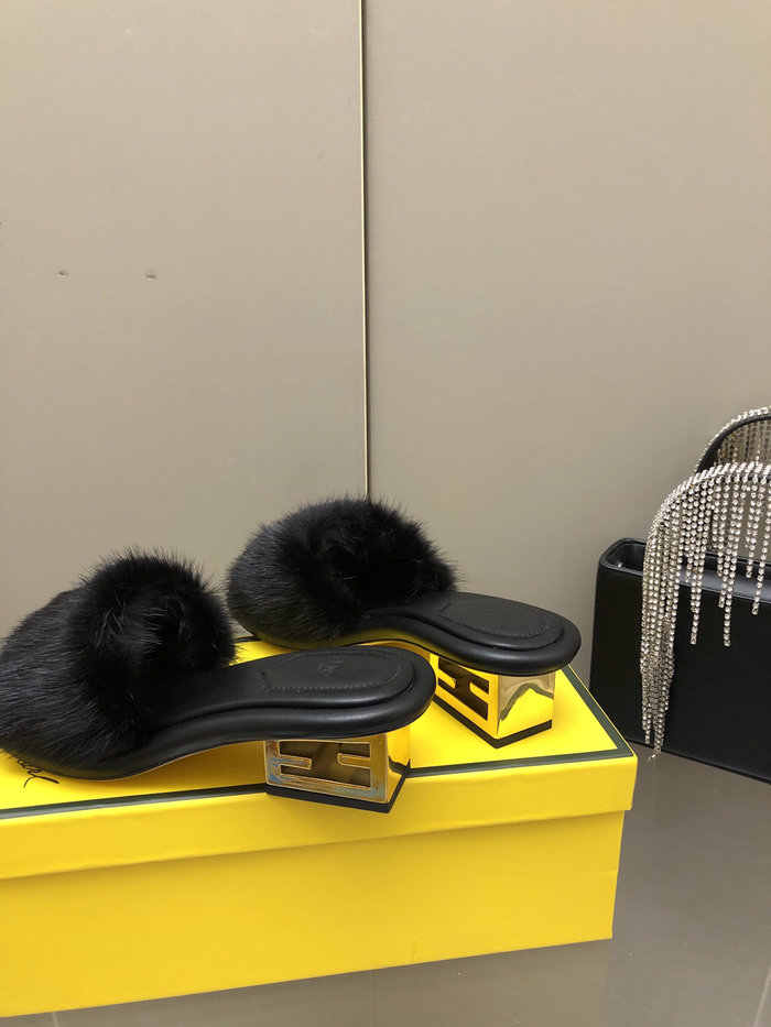 Fendi Slippers SNF043001