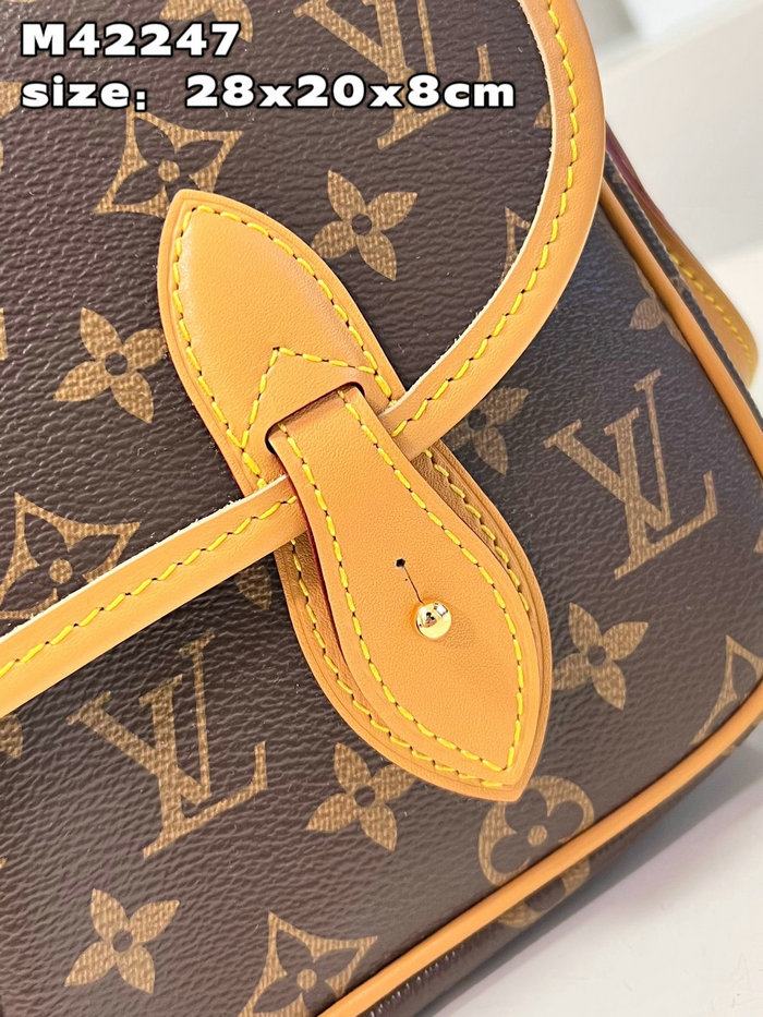 Louis Vuitton Gibeciere MM M42247