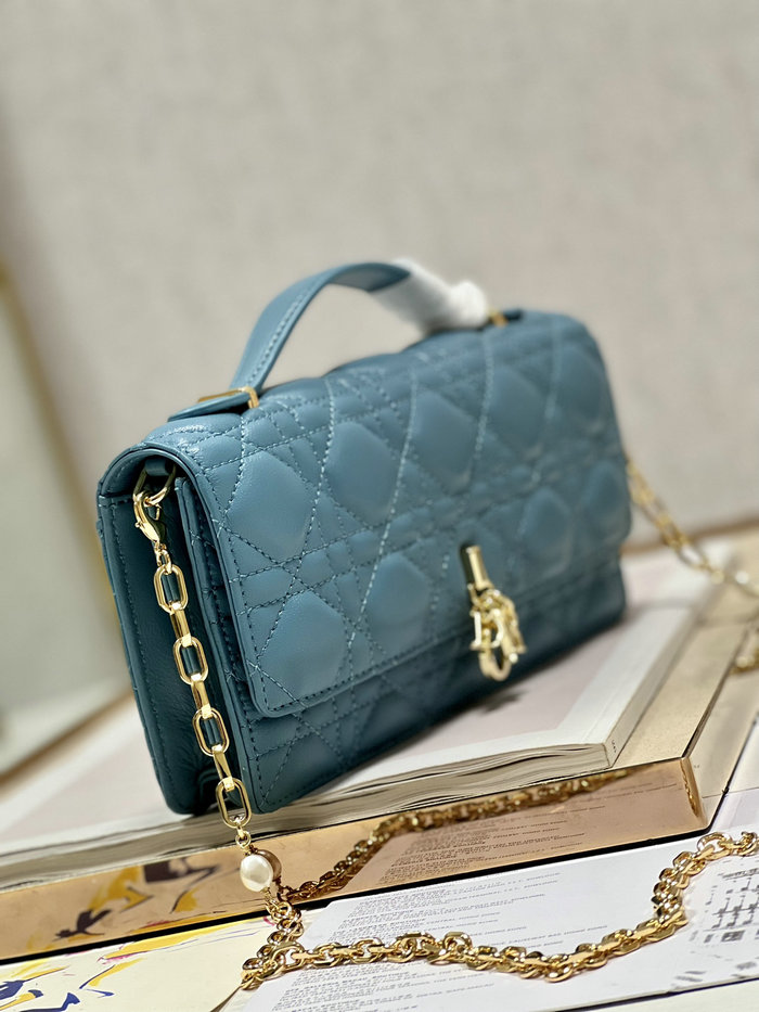 MISS DIOR MINI BAG Blue D0980