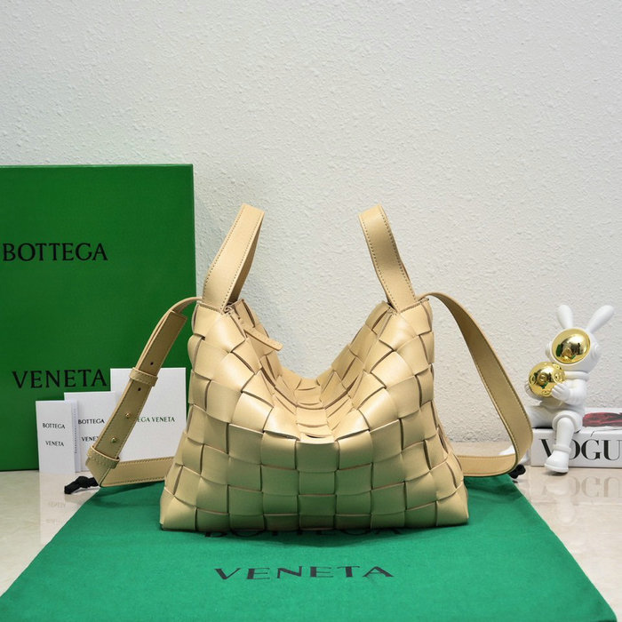 Bottega Veneta Bowling Cassette Bag Beige B730327