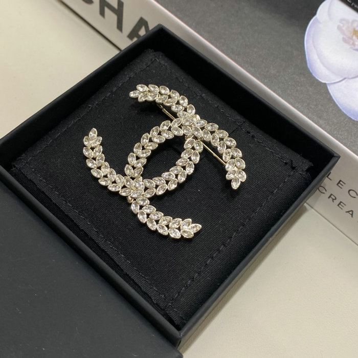 Chanel Brooch CR18