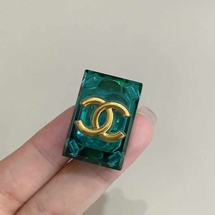 Chanel Brooch CR21