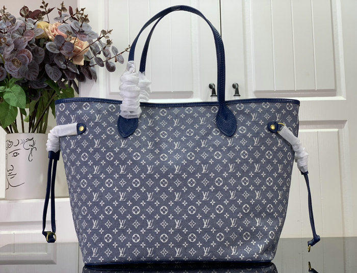 Louis Vuitton Denim Neverfull MM Blue M40995