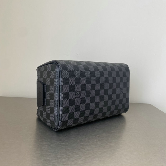 Louis Vuitton Dopp Kit Toilet Pouch N40127