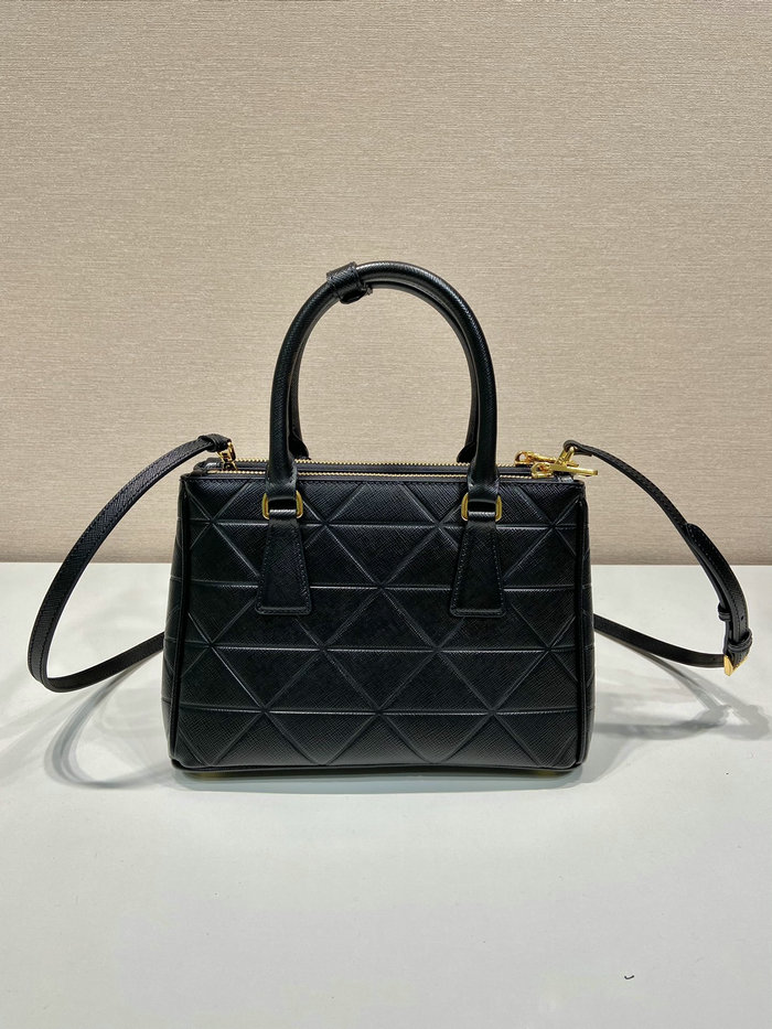 Prada Saffiano leather handbag Black 1BA896