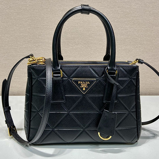 Prada Saffiano leather handbag Black 1BA896