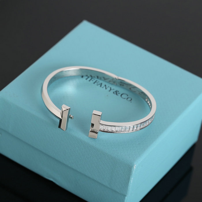 Tiffany Bracelet TB051002