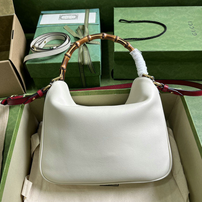 Gucci Diana Medium Shoulder Bag White 746124