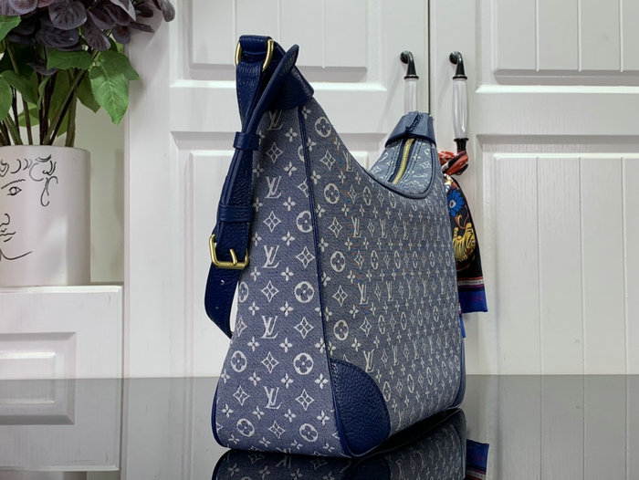 Louis Vuitton Boulogne Shoulder Bag Blue M95225