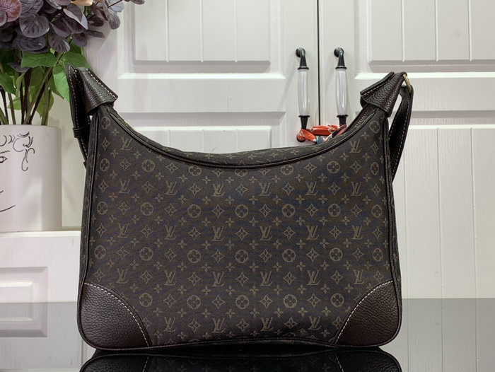 Louis Vuitton Boulogne Shoulder Bag Coffee M95225