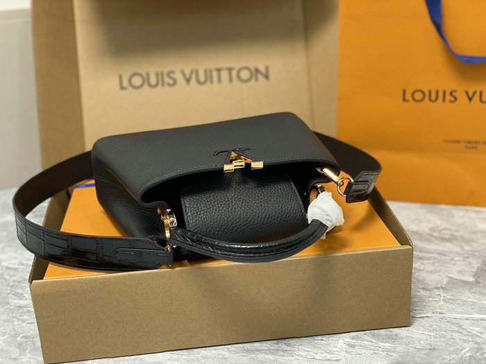 Louis Vuitton Capucines BB Black M91697
