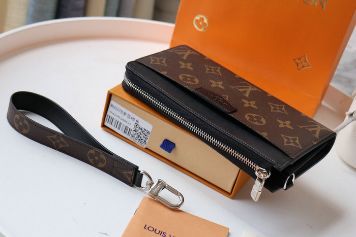 Louis Vuitton Monogram Zippy Dragonne N60379