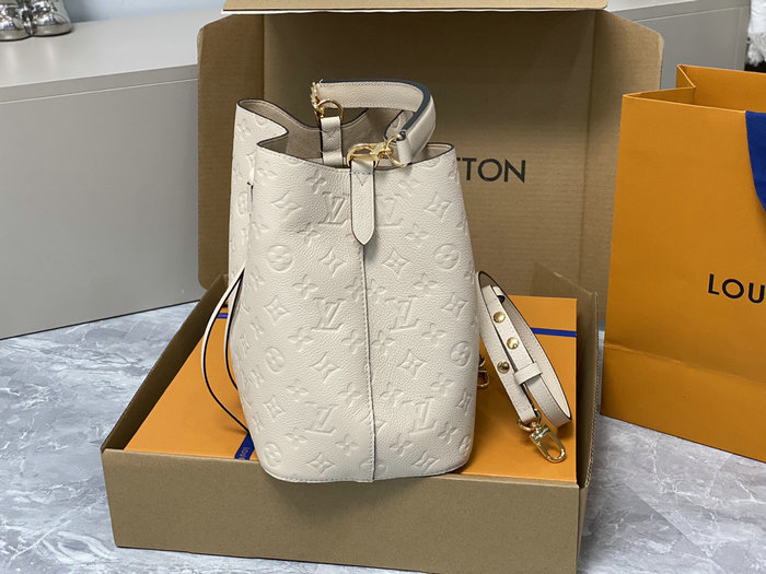 Louis Vuitton Neonoe MM Cream M46526