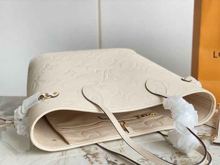 Louis Vuitton Neverfull MM Cream M46676