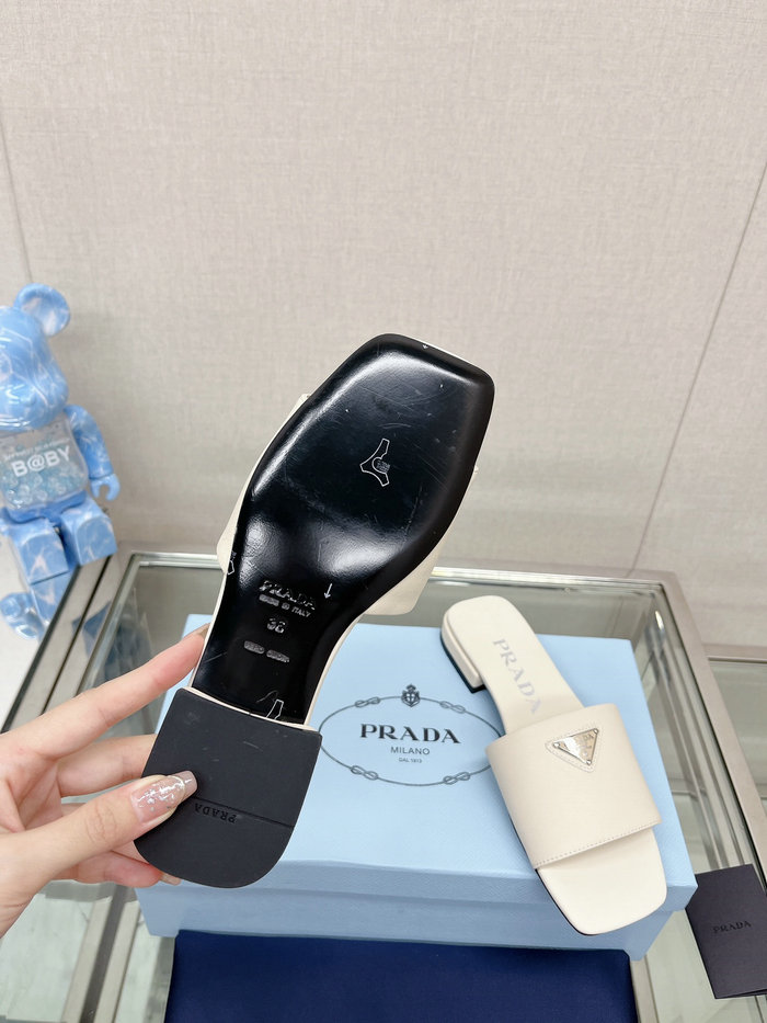 Prada Slippers SND052602