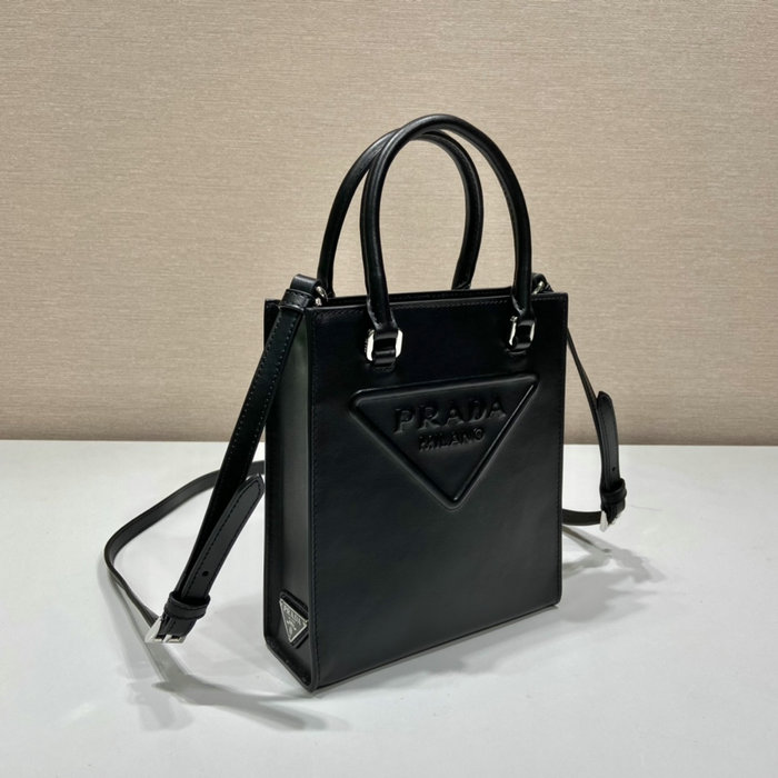 Prada Smooth Leather handbag Black 1BA333