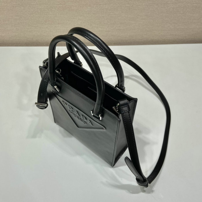 Prada Smooth Leather handbag Black 1BA333