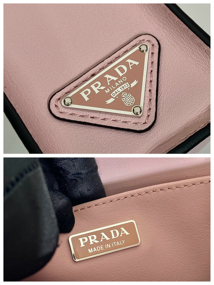 Prada Smooth Leather handbag Pink 1BA333