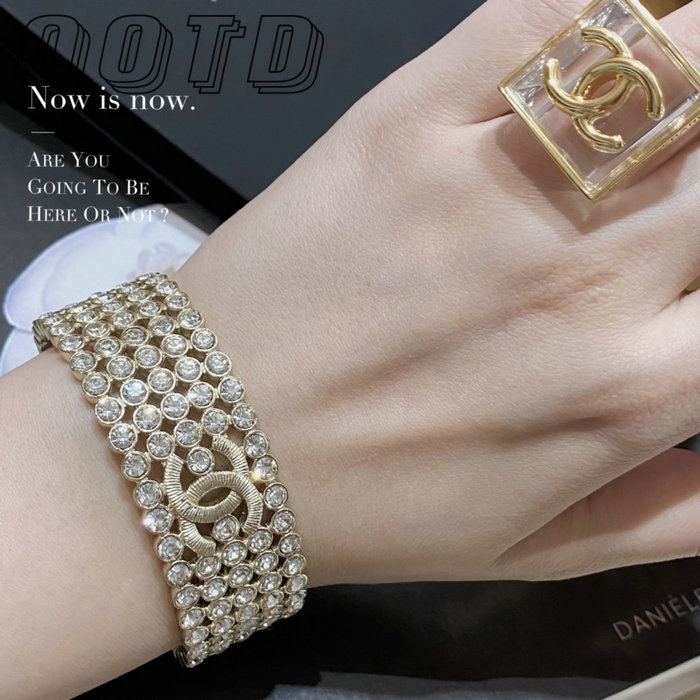 Chanel Bracelet JCB061404