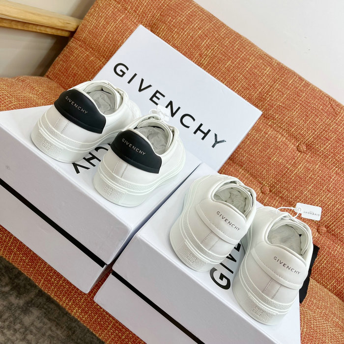 Givenchy Sneakers SLG060412
