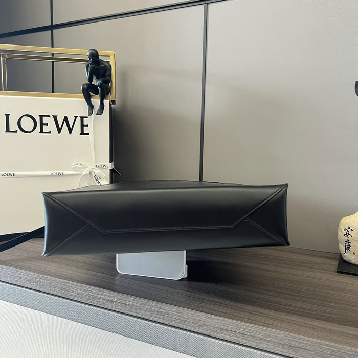 Loewe Standard A4 Leather Tote Black L652303