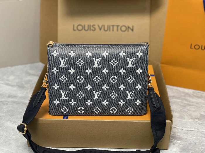 Louis Vuitton Coussin PM M23071