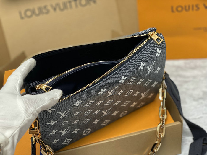 Louis Vuitton Coussin PM M23071