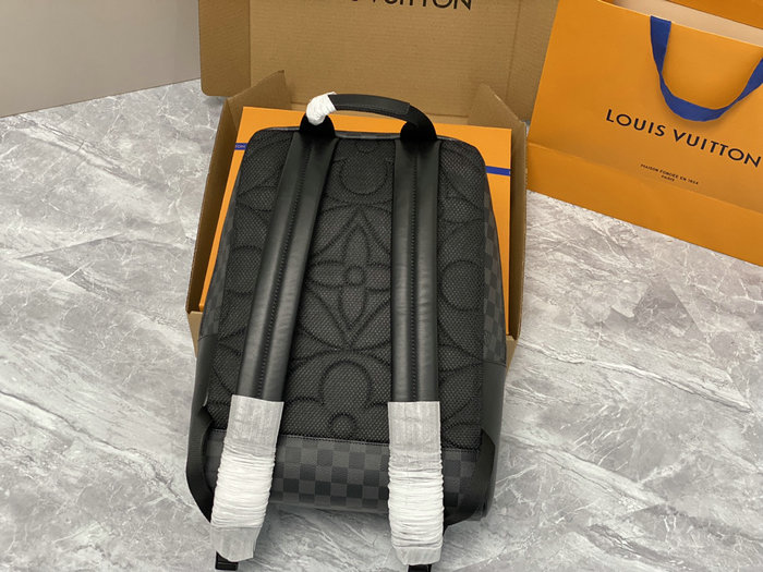 Louis Vuitton Damier Dean Backpack M45335