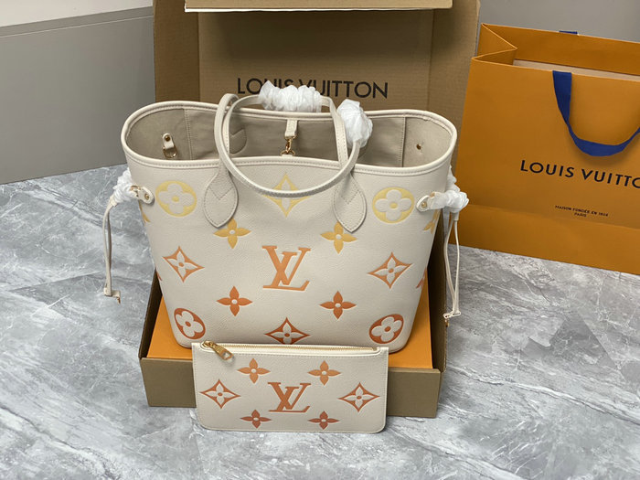 Louis Vuitton Neverfull MM Beige M46516