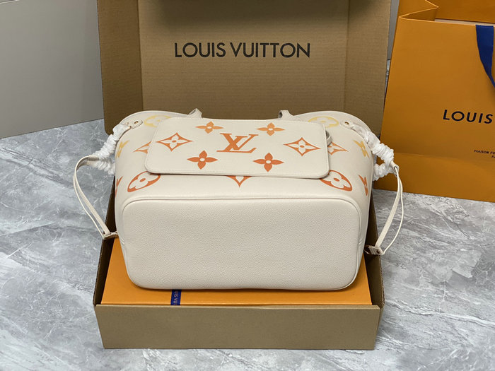 Louis Vuitton Neverfull MM Beige M46516