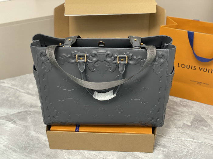 Louis Vuitton Sac Plat Grey M21841