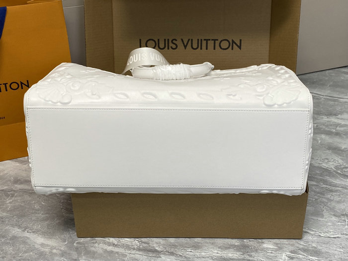 Louis Vuitton Sac Plat White M21841
